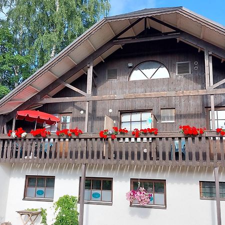 Cronin'S Guesthouse Bed & Breakfast Heinola Exterior photo