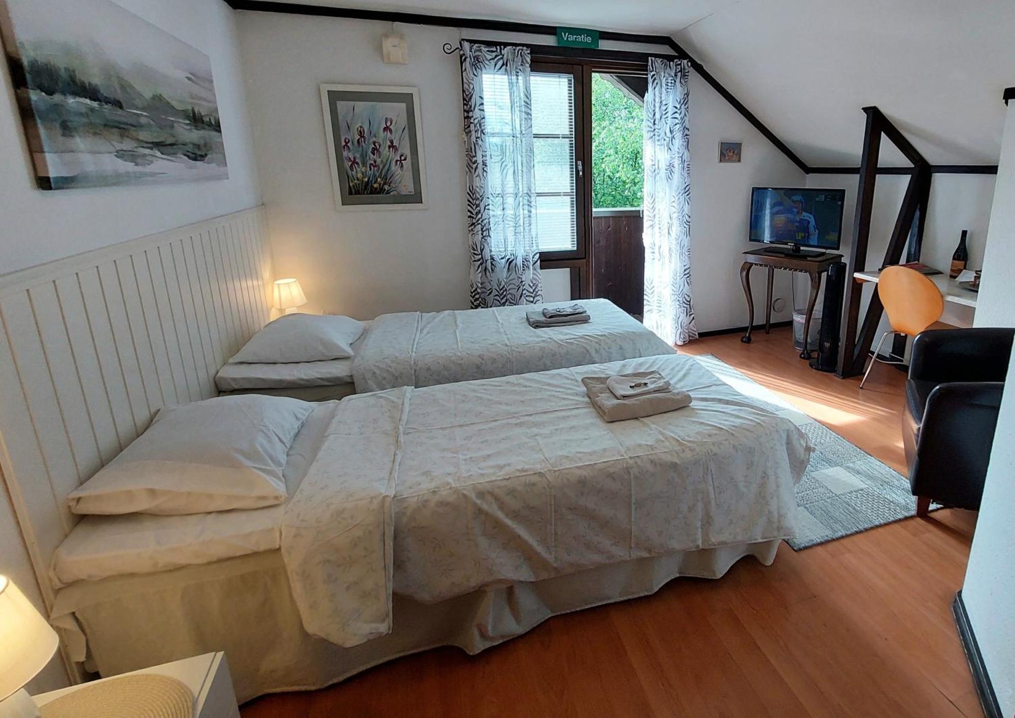 Cronin'S Guesthouse Bed & Breakfast Heinola Exterior photo