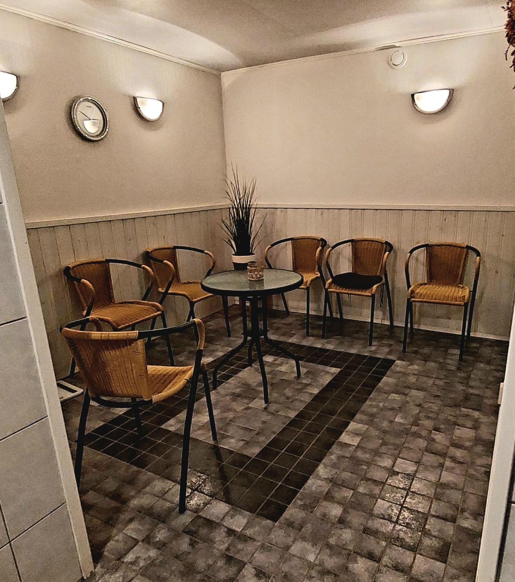 Cronin'S Guesthouse Bed & Breakfast Heinola Exterior photo